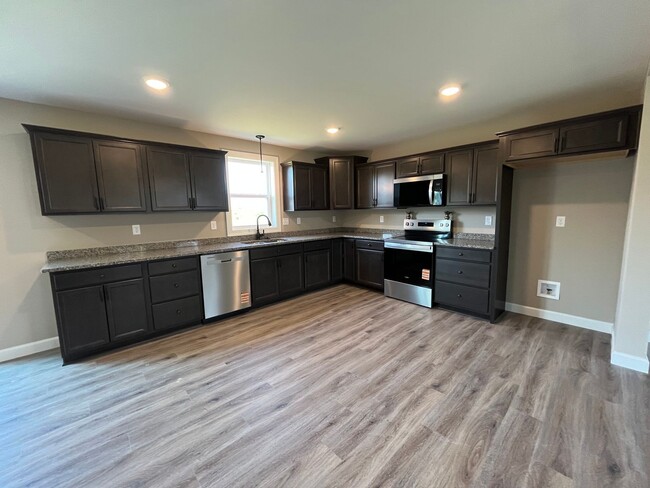 Building Photo - New Construction House, 4 Bedrooms, 2.5 Bath