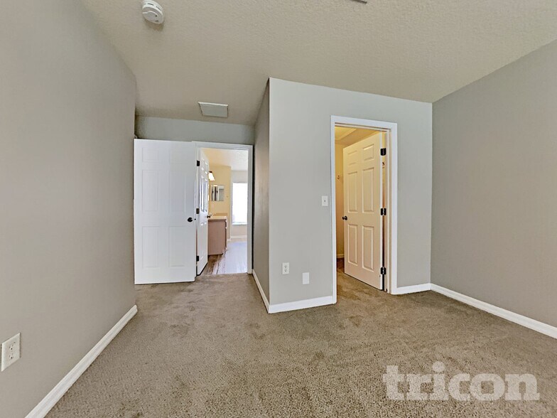 Building Photo - 13029 Centennial St