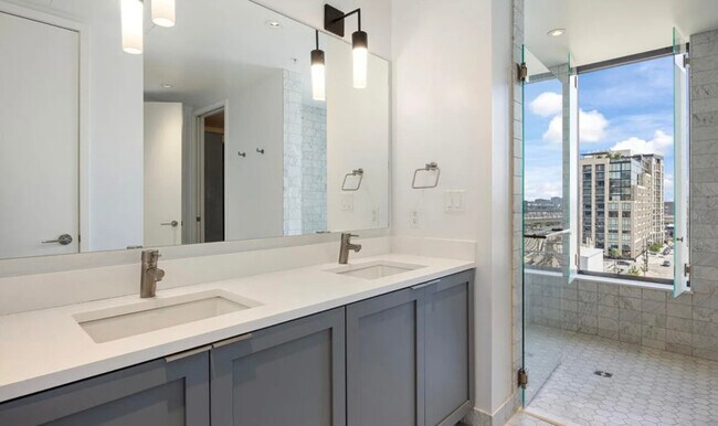 Building Photo - 1750 Wewatta St