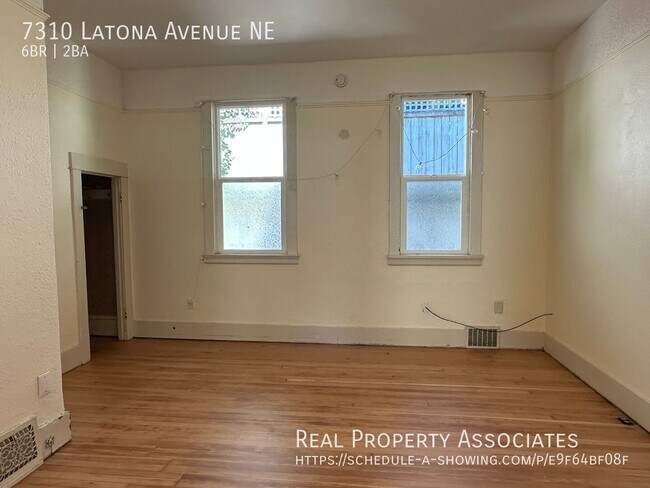 Building Photo - 7310 Latona Ave NE