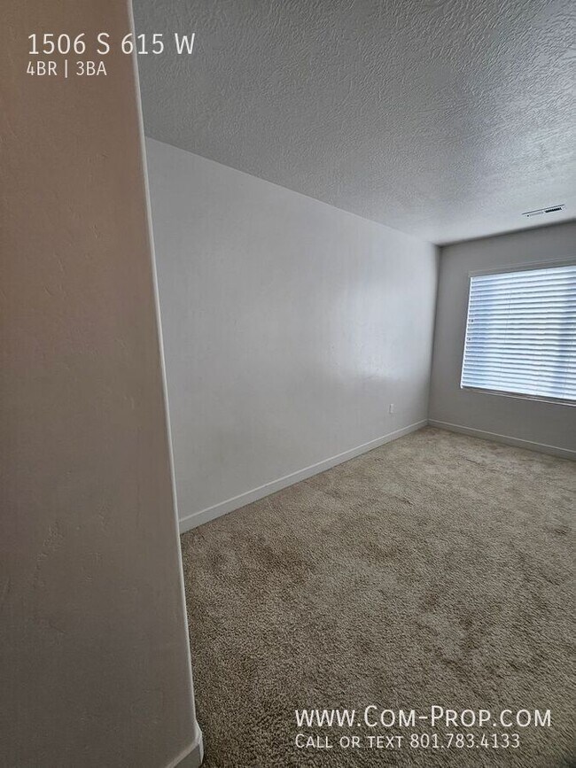 Building Photo - 1506 615 W