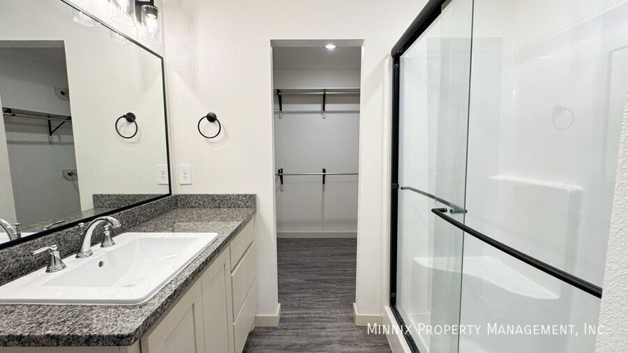 Building Photo - 7729 Date Ave