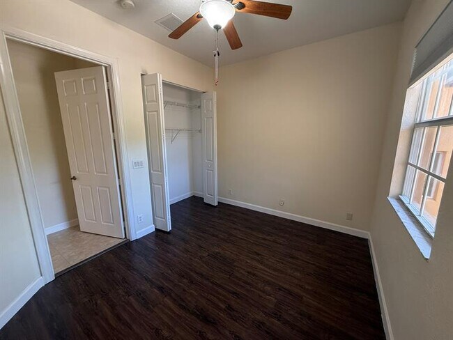 Building Photo - 8035 NW 127th Ln