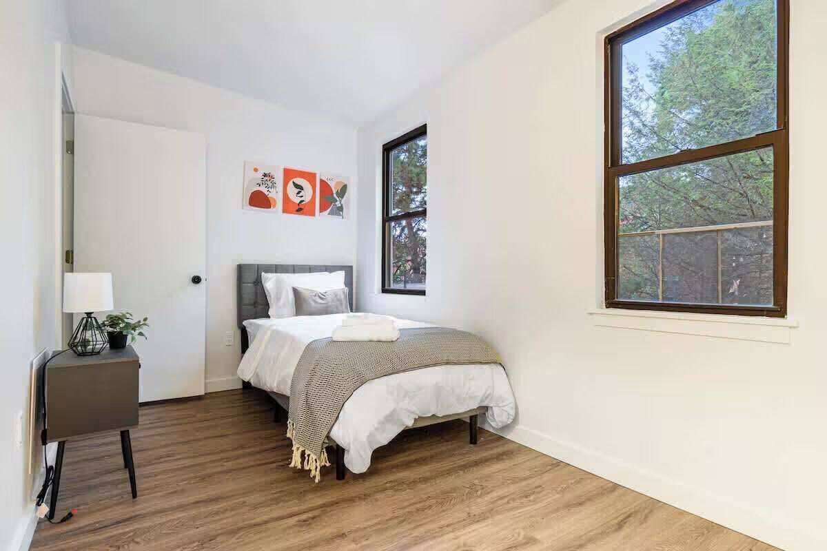 Bedroom 2 - 523 Alpine Ave