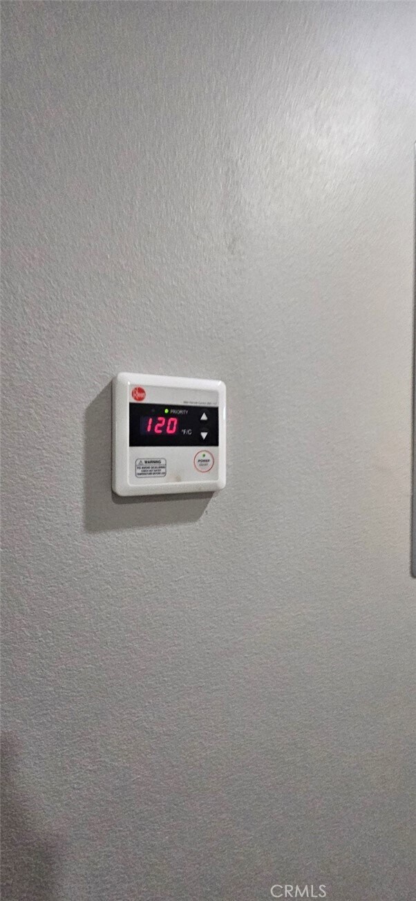 Building Photo - 12308 Valley View Ave