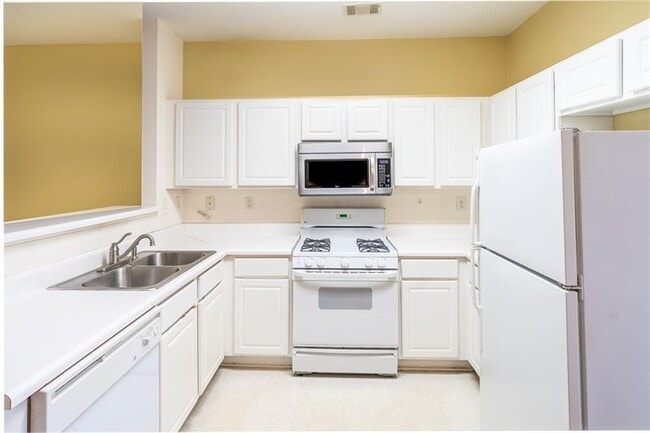 Building Photo - 3363 Hidden Cove Cir NW