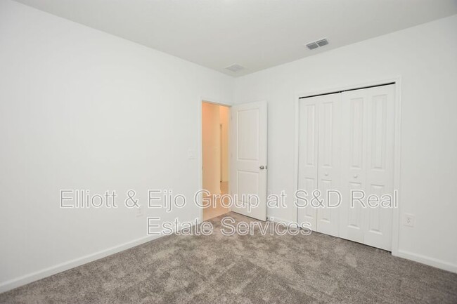 Building Photo - 856 Timberland Dr