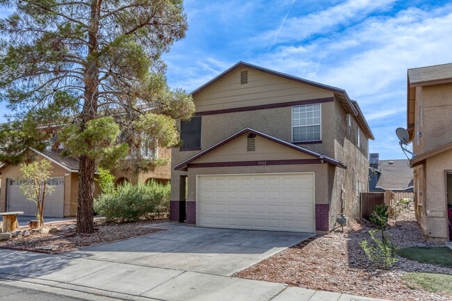 Building Photo - Beautiful 4 bedroom POOL home close to Nellis AFB!