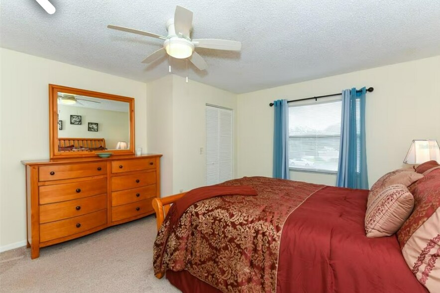 Building Photo - 2495 Twin Dr