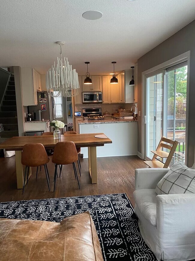 Building Photo - Upton