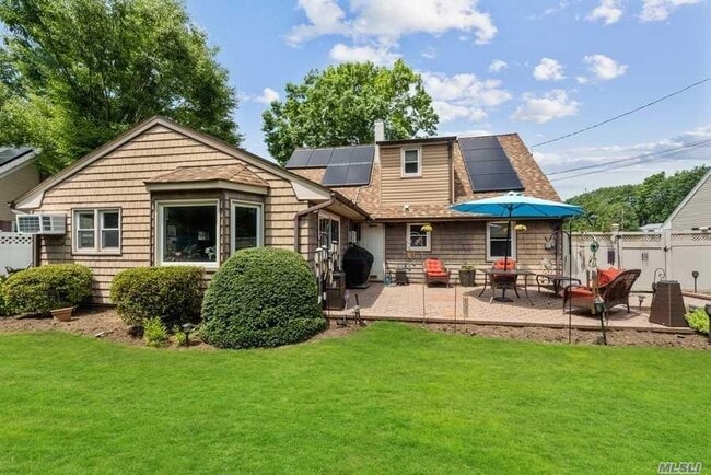 Building Photo - 341 Pin Oak Ln