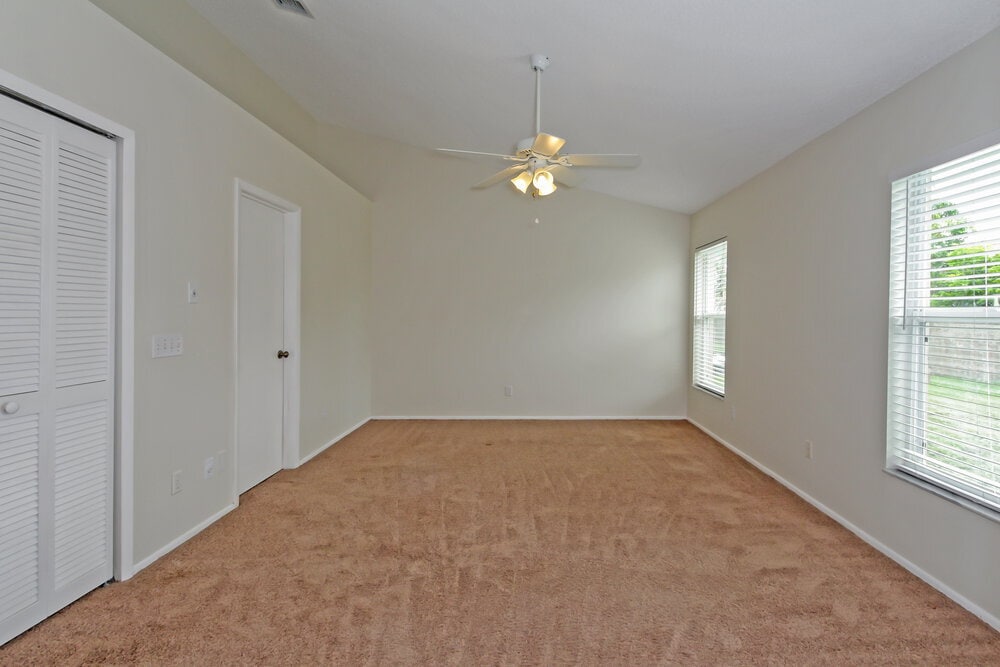 Building Photo - 4814 11th Ave Cir E