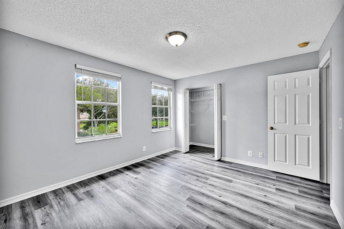 Building Photo - 8658 S Southgate Shores Cir