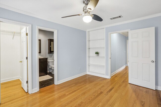 Building Photo - 1002 Defoors Landing NW