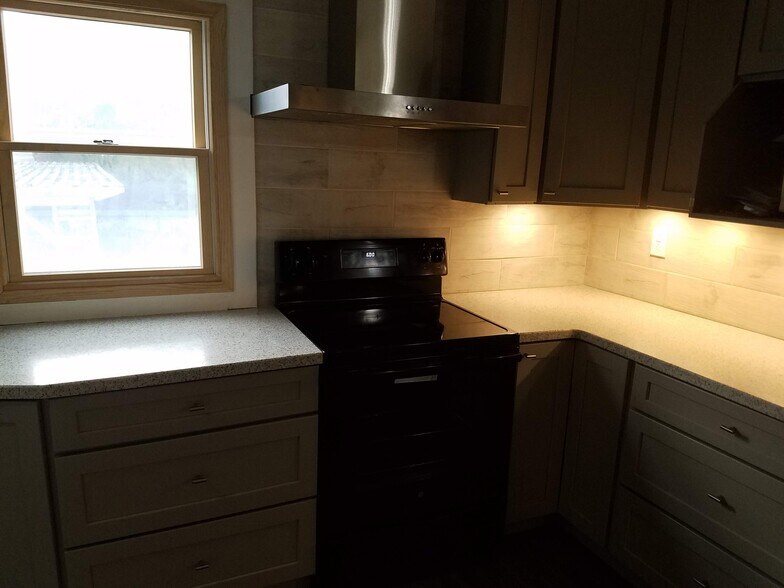 under cabinet lighting - 9 Cypress Street
