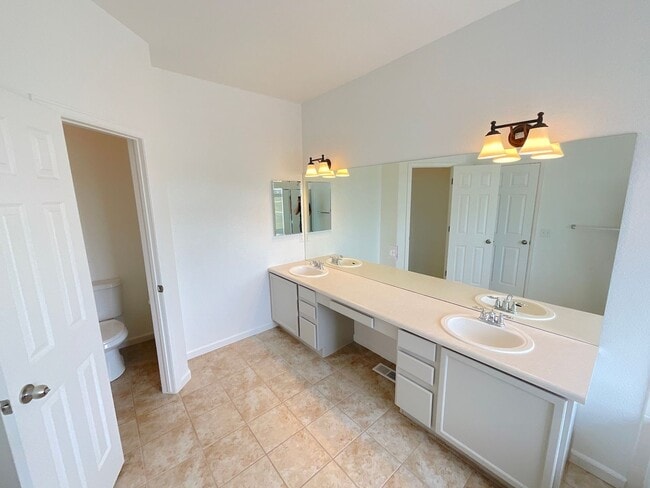 Building Photo - 12354 Pine Valley Cir