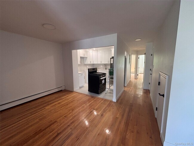 Building Photo - 71-34 Kissena Blvd