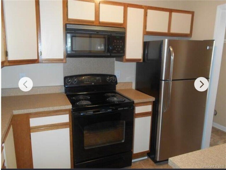 Building Photo - 6733 Bevington Ridge Rd