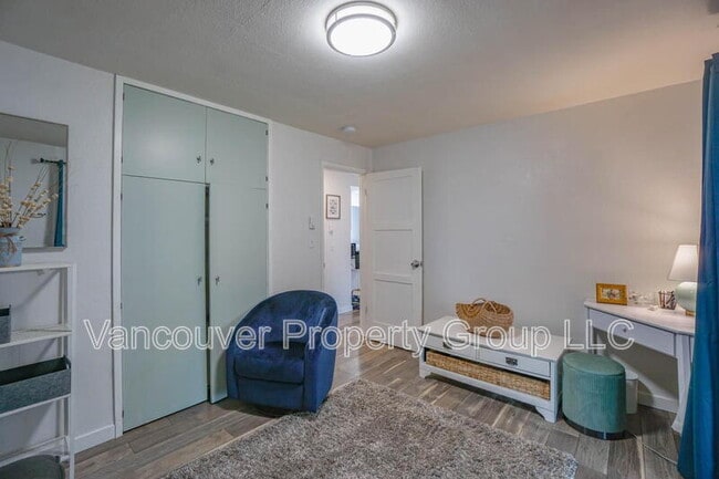 Building Photo - 1206 Grand Blvd