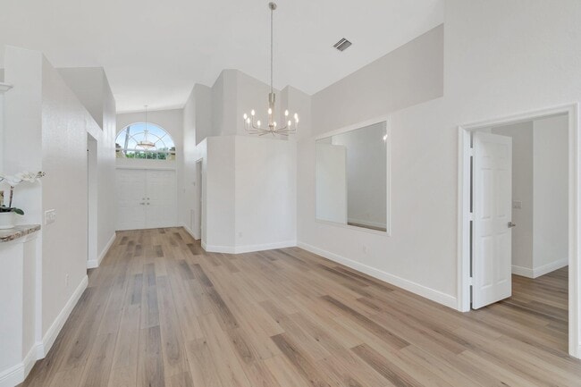 Building Photo - 7575 Doubleton Dr