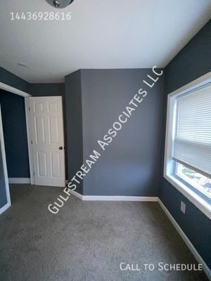 Building Photo - 425 S Vincent St