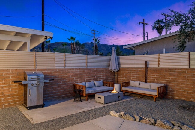 Building Photo - 38951 Bel Air Dr