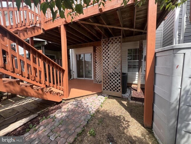 Building Photo - 8871 Dunstable Loop