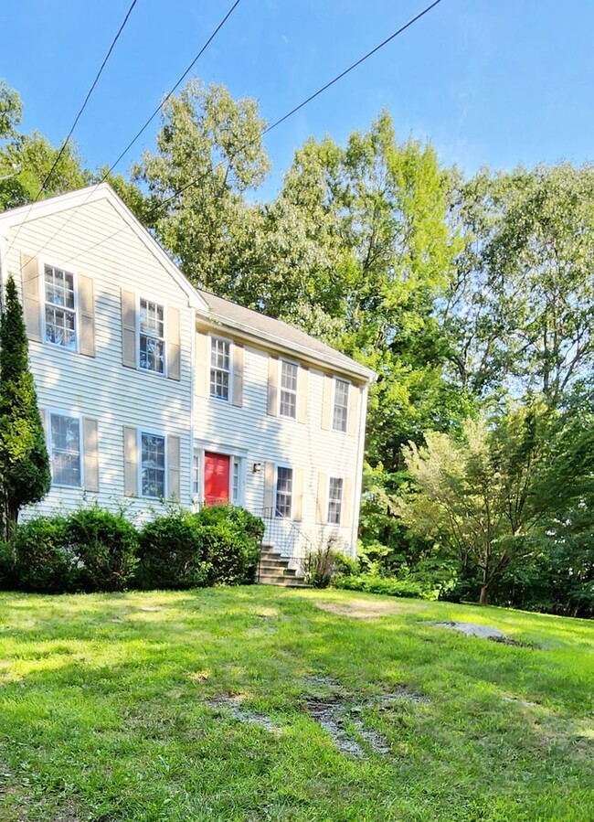 Building Photo - 3 Bedrooom Single Family Home in Douglas