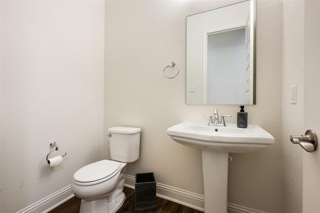 Building Photo - 713 Santa Catalina Wy