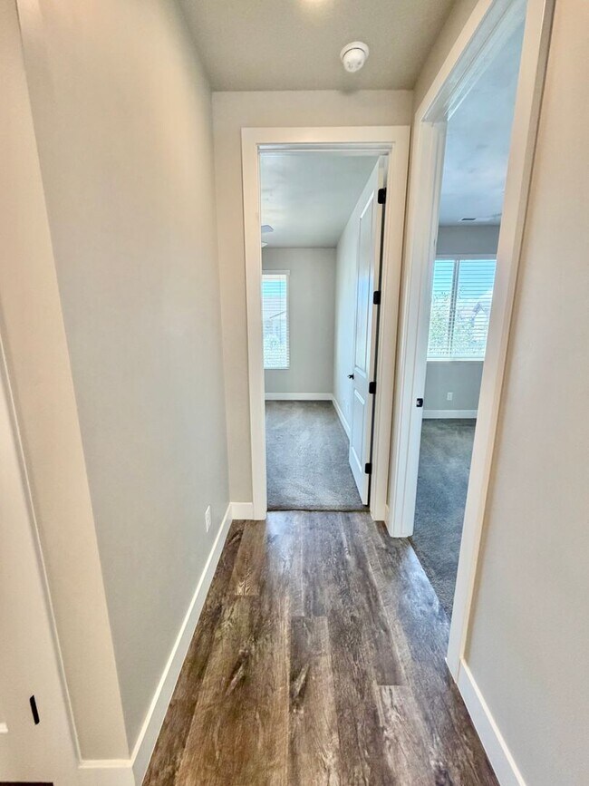 Building Photo - 1496 W 460 N