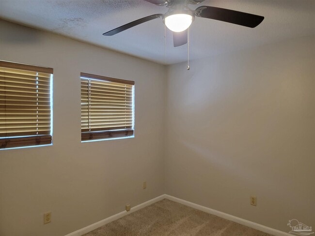 Building Photo - 7202 Lago Vista Ct