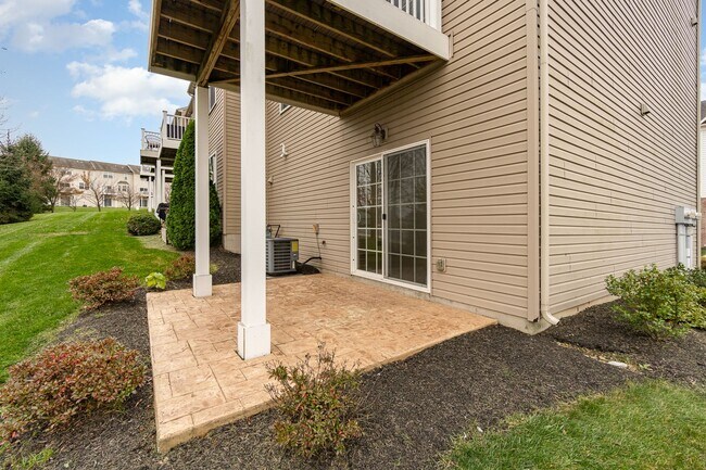 Building Photo - 11 Indiana Cir