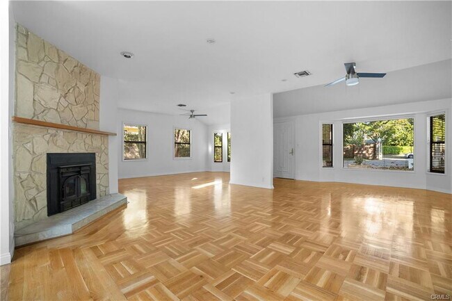 Building Photo - 7225 Forbes Ave