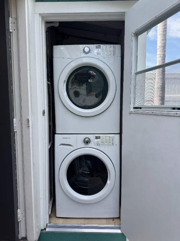 Building Photo - 4543 1/2 Alumni Ave