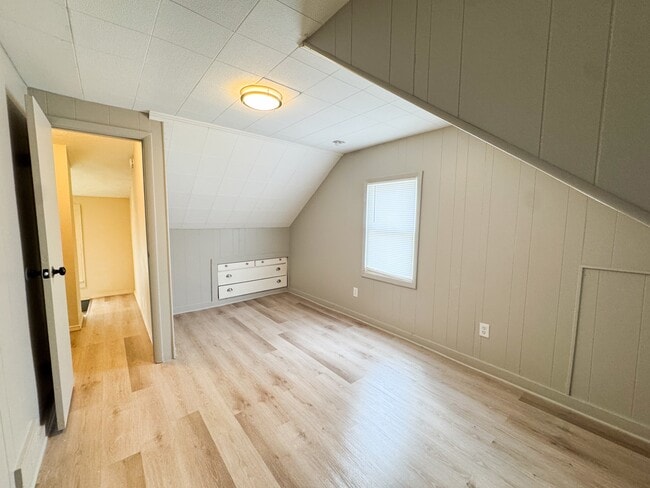 Building Photo - 249 Delmar Rd