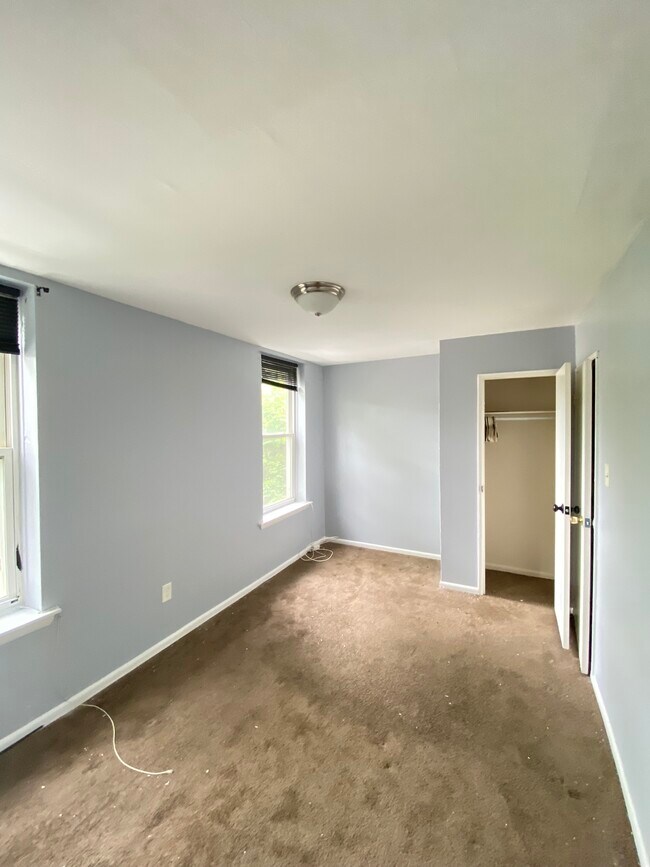 Building Photo - 2229 W Dauphin St