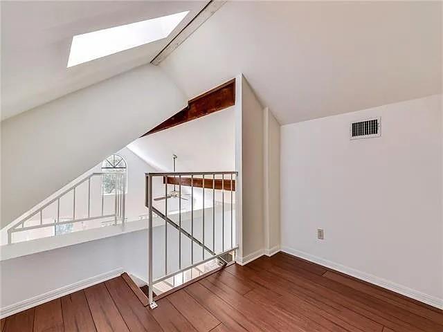 Building Photo - 312 Sailmaster St