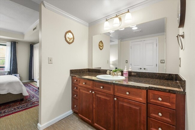 Building Photo - 121 N Monroe St