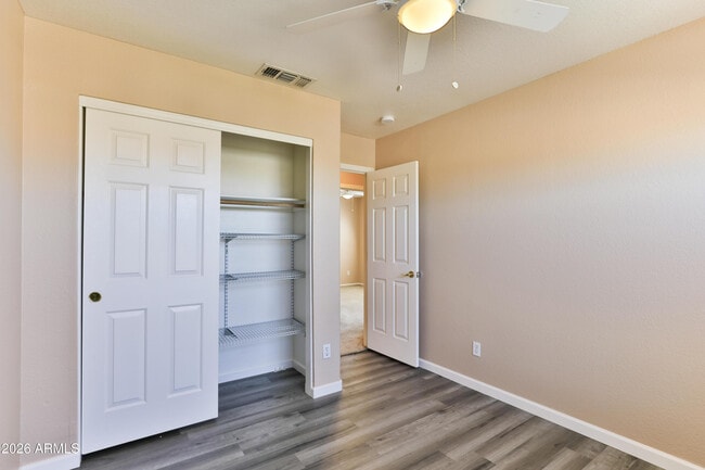 Building Photo - 6759 N 77th Dr