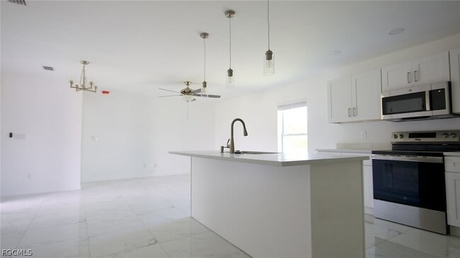 Building Photo - 3428 Jeffcott St