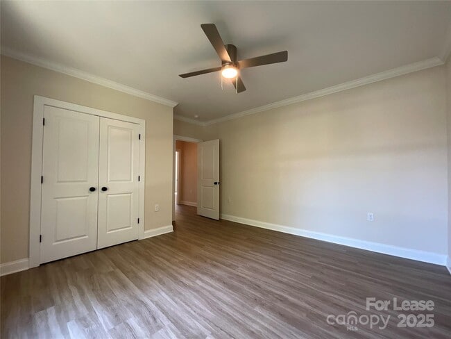 Building Photo - 307 N Catawba St