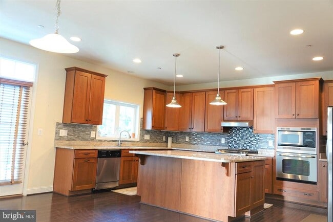 Building Photo - 6606 Pyle Rd