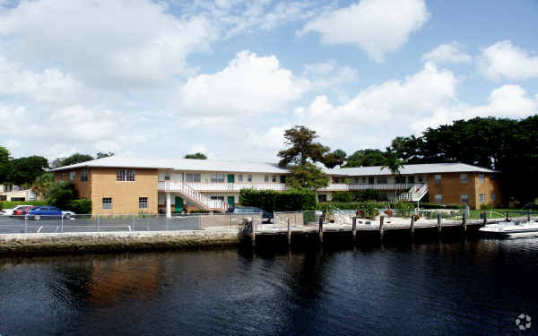 Primary Photo - Cypress Landing