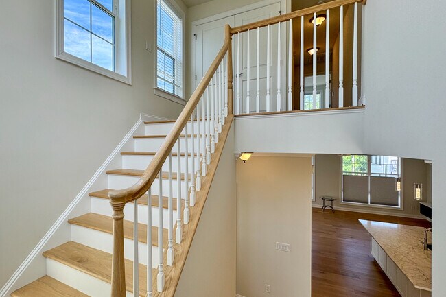 Building Photo - 25 Brentwood Cir