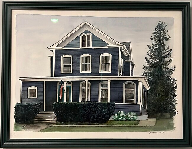 Building Photo - 70 Grove St