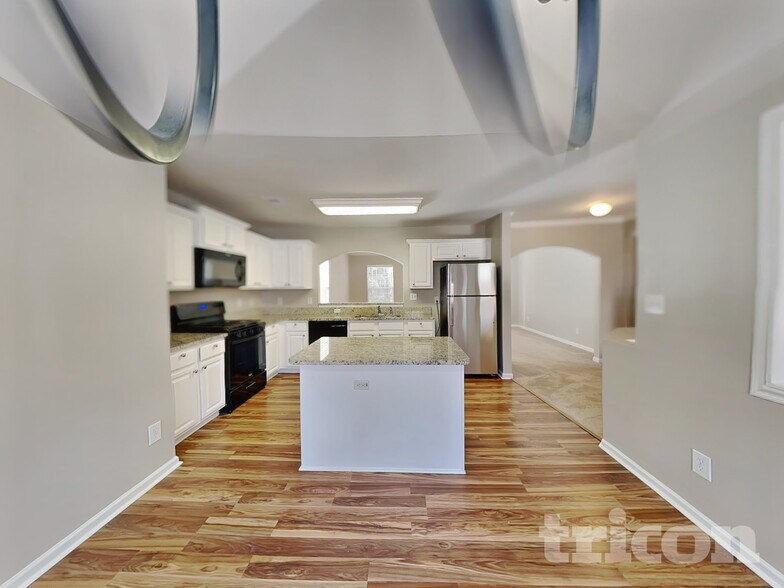 Building Photo - 2737 Trellis Oaks Dr SW