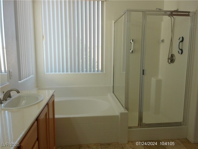 Building Photo - 5834 Farmhouse Ct