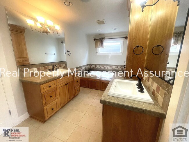 Building Photo - 16442 SW 132nd Terrace