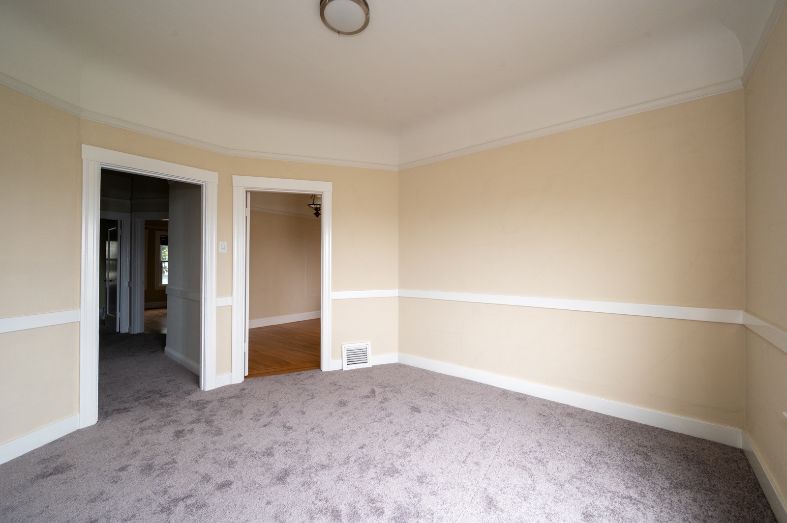 Building Photo - 149 Joost Ave