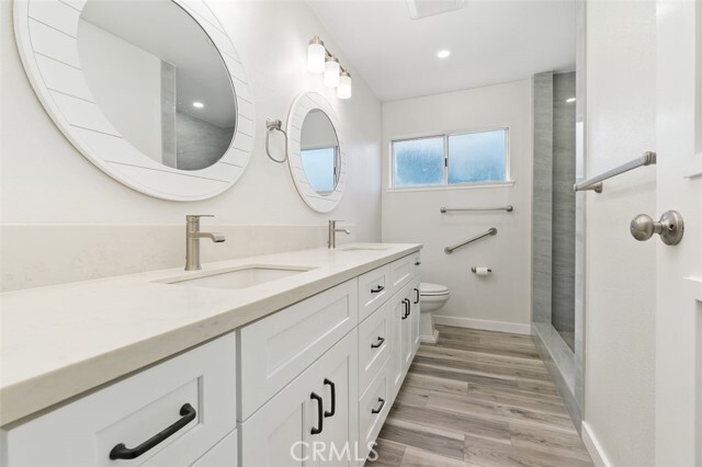 Building Photo - 33262 Sea Bright Dr